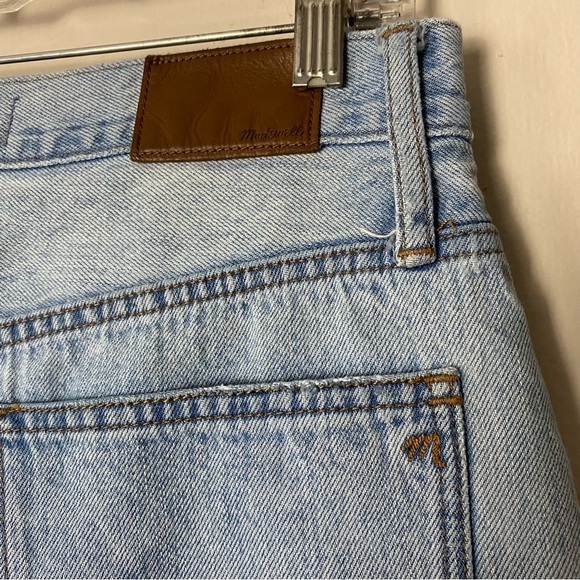 Madewell Relaxed Jeans in Cresthaven Wash Ripped Edition size 25 - Picture 9 of 14